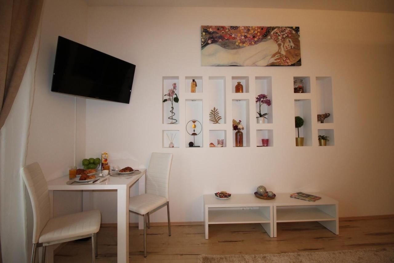 Amber Dream Apartment Budapest Luaran gambar